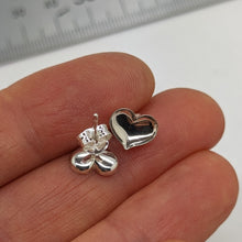Load image into Gallery viewer, sterling silver heart studs for resin 8mm

