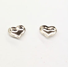 Load image into Gallery viewer, sterling silver heart studs for resin 6mm
