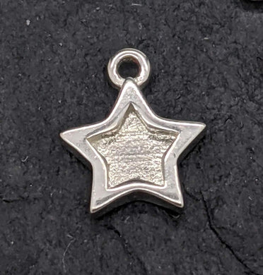 Tiny Sterling silver star charm with bezel 6mm - Eternalflow charms and Jewellery supplies