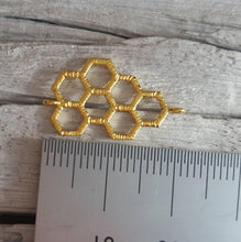 Load image into Gallery viewer, Gold honeycomb connector - Eternalflow charms and Jewellery supplies

