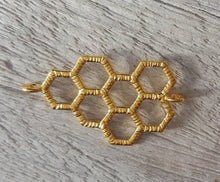 Load image into Gallery viewer, Gold honeycomb connector - Eternalflow charms and Jewellery supplies
