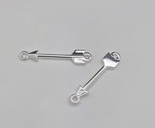 Load image into Gallery viewer, Sterling silver arrow connector - Eternalflow charms and Jewellery supplies
