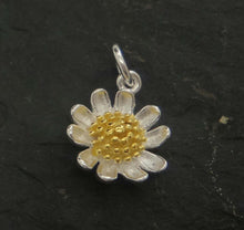 Load image into Gallery viewer, sterling silver daisy charm pendant gold centre - Eternalflow charms and Jewellery supplies
